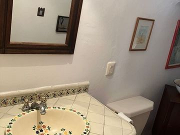 EXCELENTE UBICACIÓN