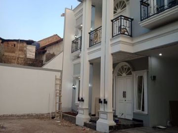 Rumah cluster cantik 2 lt 1,5 M di Tanah Baru Depok