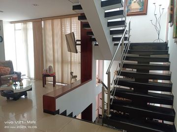 casa en venta en las mercedes. Cod V109242
