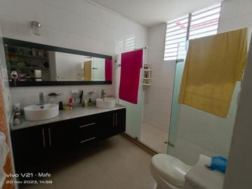 casa en venta en las mercedes. Cod V109242