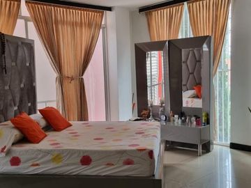 casa en venta en las mercedes. Cod V109242