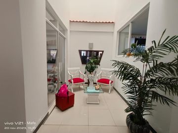 casa en venta en las mercedes. Cod V109242