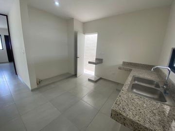 CASA EN VENTA EN DZITYÁ DENTRO DE PRIVADA “DZITYA 9”
