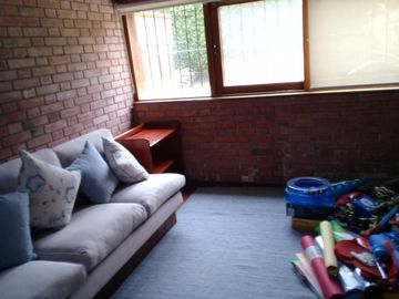 Terreno Plano. Ocasión, Amplia Casa