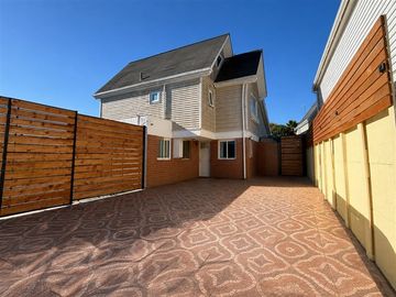Casa en venta de 5 dormitorios Curauma