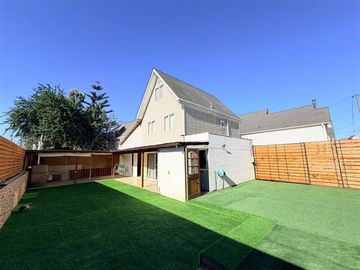 Casa en venta de 5 dormitorios Curauma