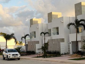 ESPECTACULAR CASA EN VENTA CANCÚN, EL PARAÍSO CARIBEÑO ESPERA POR TI