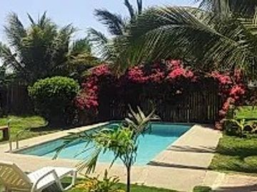 Puerto Cayo: Se Vende Casa Cerca del Mar en Puerto Cayo