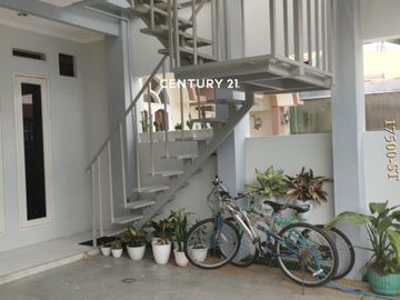 Dijual Rumah Siap Huni Dalam Cluster Di Alam Sutra