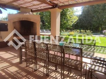 Casa 6d 5b - 513 m2 - 10.000 terreno - Club de Golf 7 Ríos