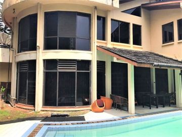 Dijual Rumah Siap Huni With Private Pool di Simprug Jakarta Selatan by Sava Properti HSE-A0753