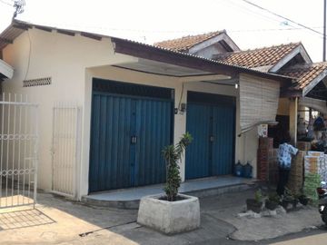 Jual Cepat Kontrakan dan 3 Unit kios di Ciracas Jakarta Timur