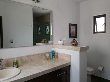 Casa en Venta en Residencial Jardines del Lago, zona poniente de Aguascalientes