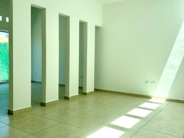 CASA EN VENTA PARQUE EL DESEO 1 planta LOMAS DE ANGELOPOLIS