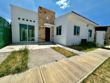 CASA EN VENTA PARQUE EL DESEO 1 planta LOMAS DE ANGELOPOLIS
