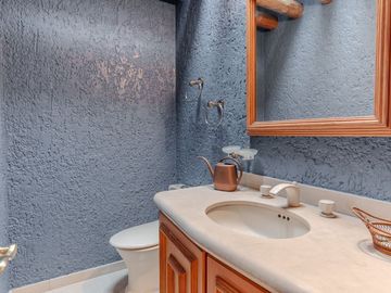 Casa en Venta en FRACCIONAMIENTO VILLA CHARRA DEL PEDREGAL