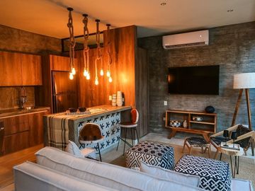 Penthouse eco amigable, alberca con multiples areas comunes en exterior