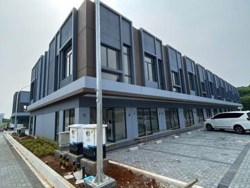 Disewakan Ruko 92 Avenix Hoek di BSD Dekat Universitas Atmajaya Baru Gress