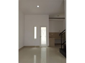Rumah murah type 2 lantai di jatiwaringin Bekasi