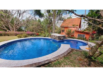 CASA EN ALTOS DEL MARIA ,AMOBLADA CON PISCINA 1920 MTS