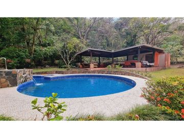 CASA EN ALTOS DEL MARIA ,AMOBLADA CON PISCINA 1920 MTS