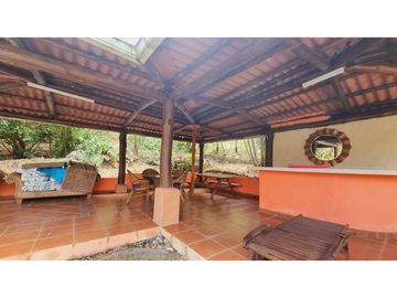 CASA EN ALTOS DEL MARIA ,AMOBLADA CON PISCINA 1920 MTS
