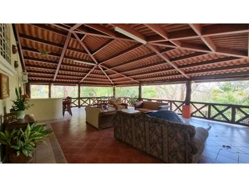 CASA EN ALTOS DEL MARIA ,AMOBLADA CON PISCINA 1920 MTS