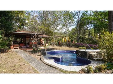 CASA EN ALTOS DEL MARIA ,AMOBLADA CON PISCINA 1920 MTS