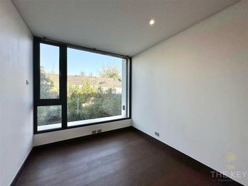 Departamento en venta de 3 dorm. en Las Condes
