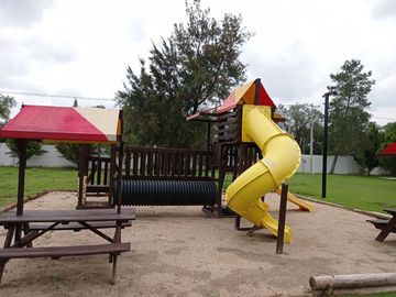 VENDO PALAPA CON PEQUEÑA CASA EN FRACCIONAMIENTO LA HUARACHA LEON UNA HECTAREA