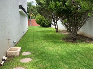 VENDO PALAPA CON PEQUEÑA CASA EN FRACCIONAMIENTO LA HUARACHA LEON UNA HECTAREA