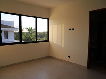 Casa en venta  y Renta  Paseo Country  (Zona Country Club)