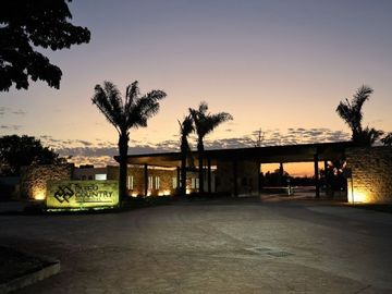 Casa en venta  y Renta  Paseo Country  (Zona Country Club)