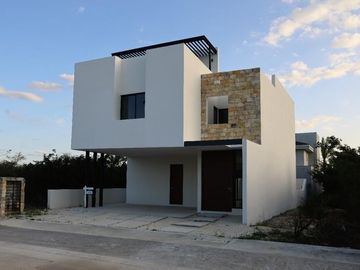 Casa en venta  y Renta  Paseo Country  (Zona Country Club)