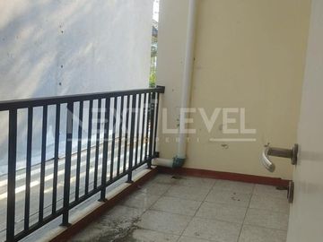 Disewakan Ruko Hook 3 Lantai Harapan Indah Bekasi
