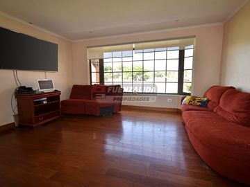 Casa en Venta en HACIENDA CHICUREO