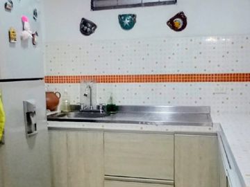 casa en venta en nueva floresta. Cod V17639