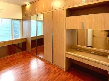 Rumah Bagus 2Lt, Semi Furn, Strategis di Pemuda, Rawamangun