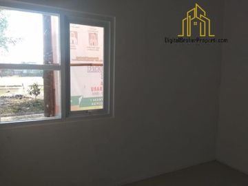 hanya 100 meter ke jalan raya rancaekek