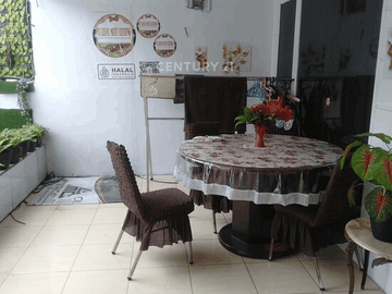 Rumah 2 Lantai Furnished Dan Strategis Di Lengkong Kota Bandung