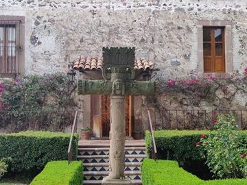 HACIENDA PRECIOSA Y SEÑORIAL en excelentes condiciones.
