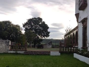 HACIENDA PRECIOSA Y SEÑORIAL en excelentes condiciones.