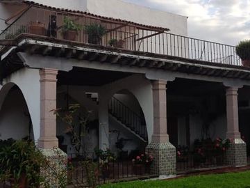 HACIENDA PRECIOSA Y SEÑORIAL en excelentes condiciones.