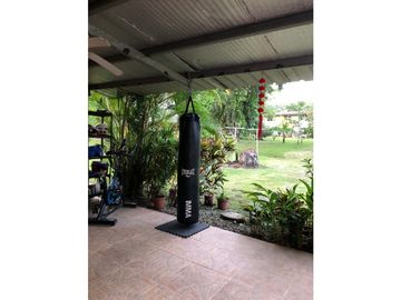VENTA APARTAMENTO EN PLANTA BAJA EN CLAYTON CALLE GUANBANO