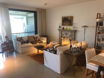 Espectacular PB con terraza y  jardín  en Marinas del Yacht .