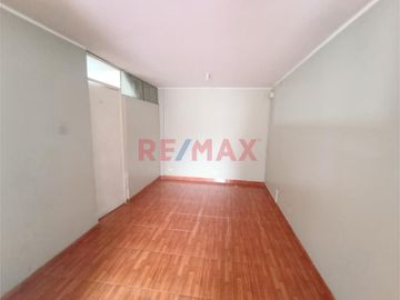 ¡Exclusivo Chalet De 4 Pisos Por Tottus Tusilagos En San Juan De Lurigancho!