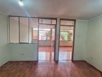 ¡Exclusivo Chalet De 4 Pisos Por Tottus Tusilagos En San Juan De Lurigancho!