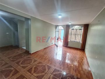 ¡Exclusivo Chalet De 4 Pisos Por Tottus Tusilagos En San Juan De Lurigancho!