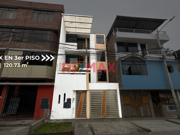 ¿Te imaginas vivir frente al parque, en un lugar que se siente como hogar desde el primer día?
Ubicado en una de las zonas más tranquilas, seguras y