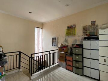 Rumah Cirendeu Minimalis 2 Lantai Hadap Timur Dekat Labschool